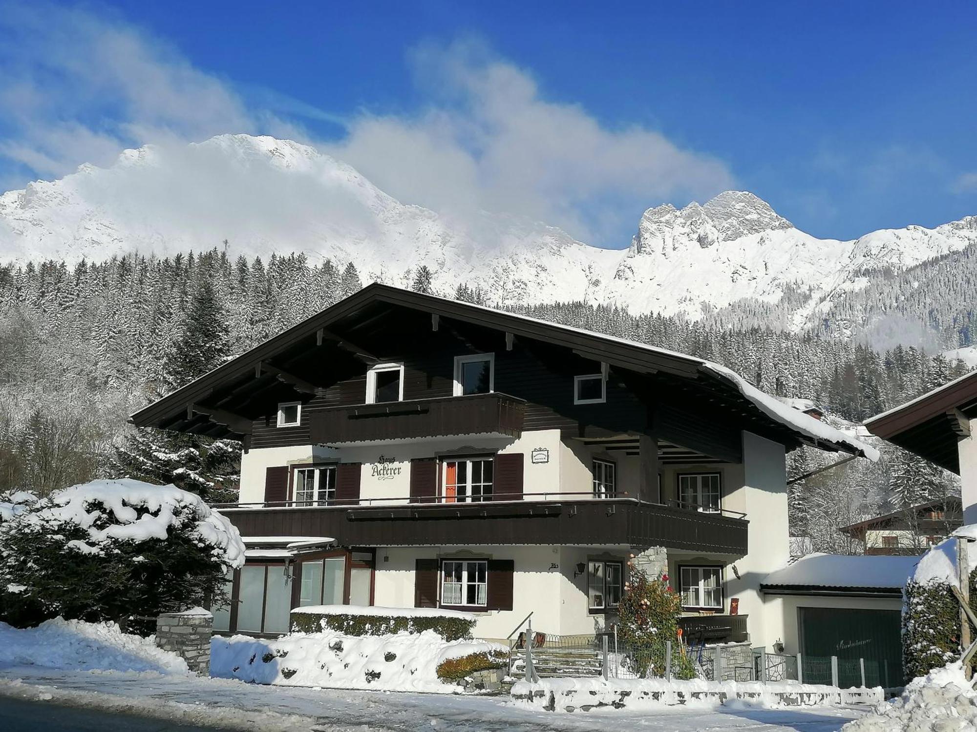 Haus Ackerer Apartamento Leogang Exterior foto